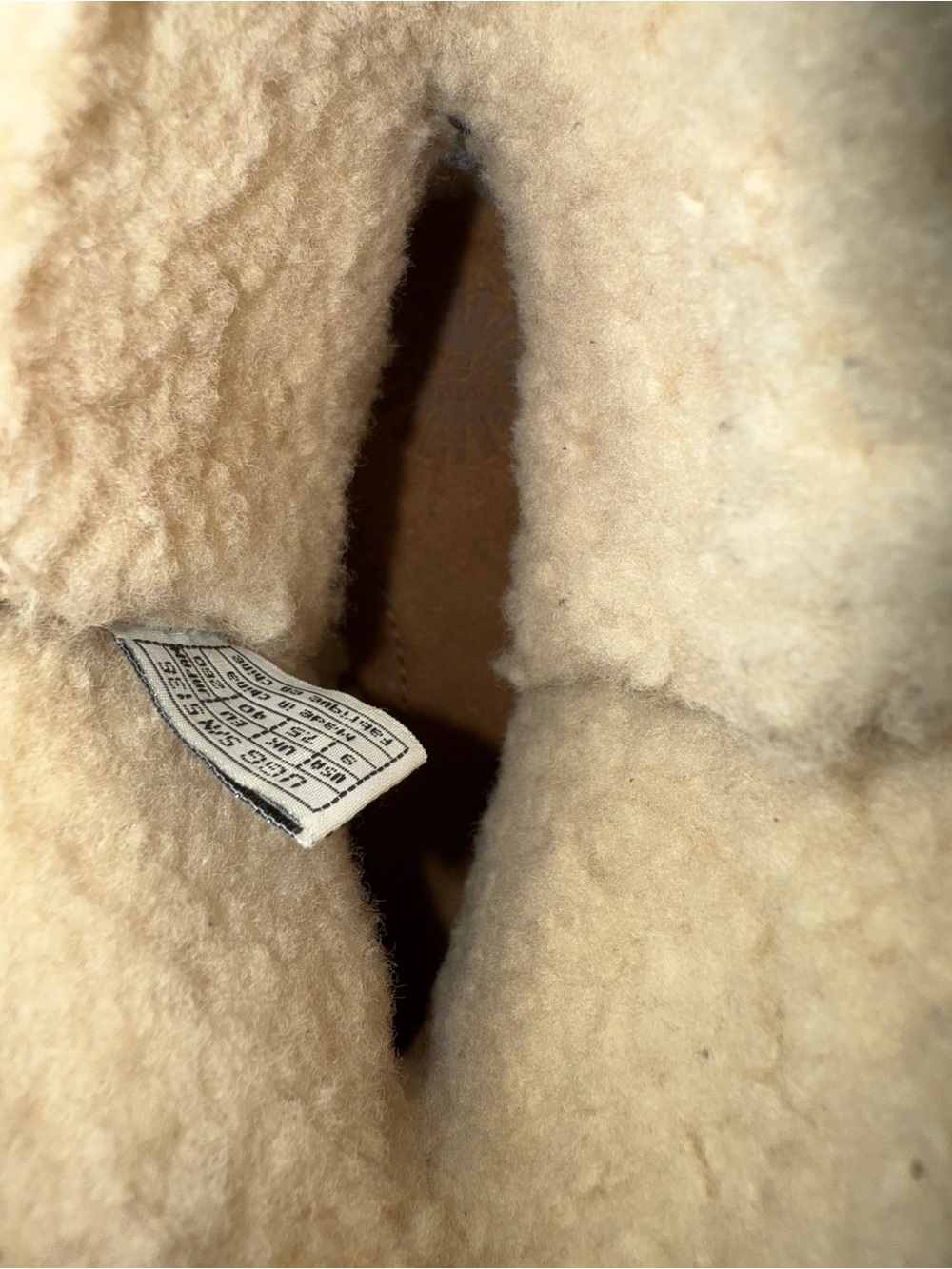 UGG boots - Picture 6 of 6